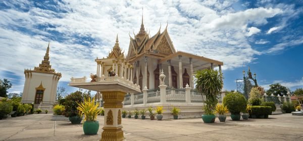 Silver pagoda (2)