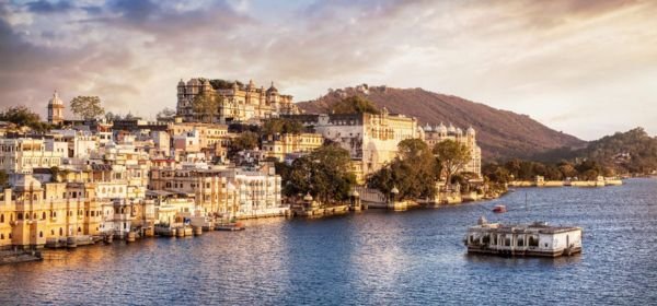 Lake pichola udaipur