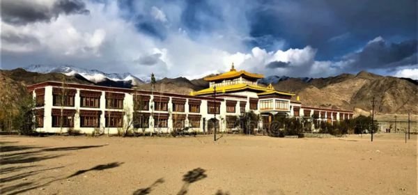 Druk Padma Karpo School (2)