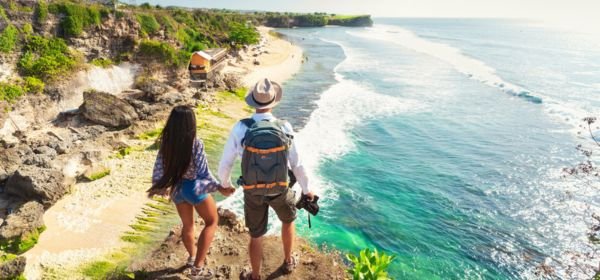 couple visiting places in bali