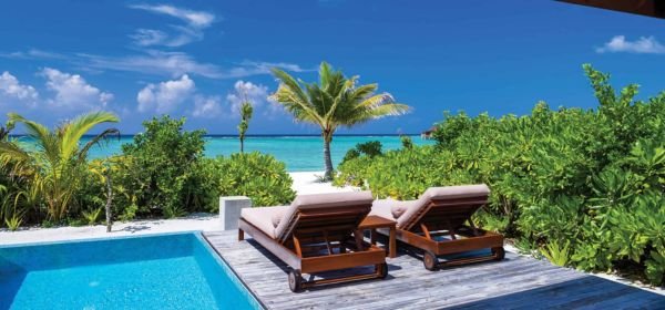 Beach villa maldives (1)