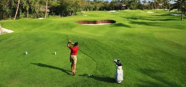 try golfing maldives