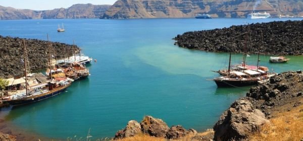 Nea Kameni Santorini (1)