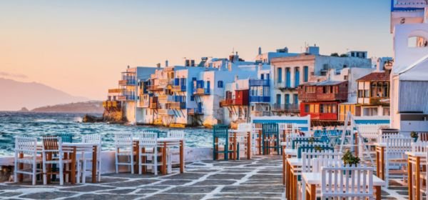 Arrival in Mykonos (1)