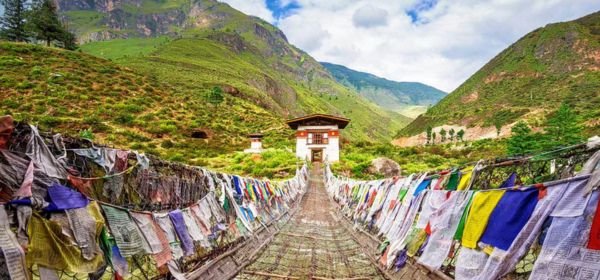 suspension bridge bhutan (1)