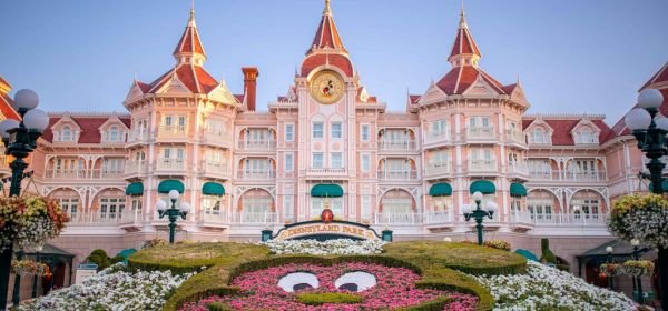 Both disney parks paris