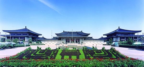 Dignified Shaanxi History Museum (2)